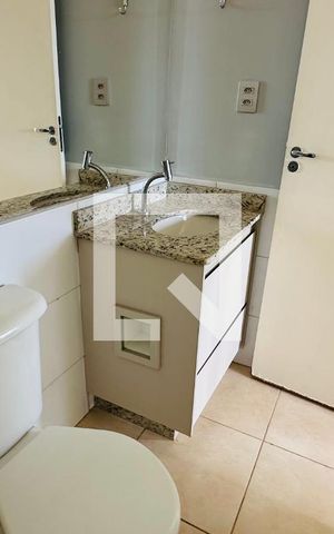 Apartamento para alugar com 46m², 2 quartos e 1 vaga Apartamento para alugar com 46m², 2 quartos e 1 vagaBanheiro