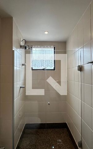 Apartamento à venda com 210m², 4 quartos e 4 vagas Apartamento à venda com 210m², 4 quartos e 4 vagasBanheiro