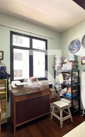 Apartamento à venda com 210m², 4 quartos e 4 vagas Apartamento à venda com 210m², 4 quartos e 4 vagasQuarto de Serviço