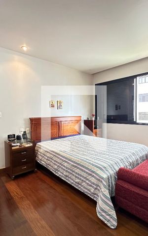 Apartamento à venda com 210m², 4 quartos e 4 vagas Apartamento à venda com 210m², 4 quartos e 4 vagasQuarto 4