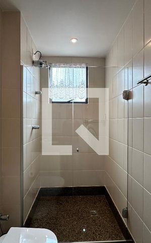 Apartamento à venda com 210m², 4 quartos e 4 vagas Apartamento à venda com 210m², 4 quartos e 4 vagasBanheiro