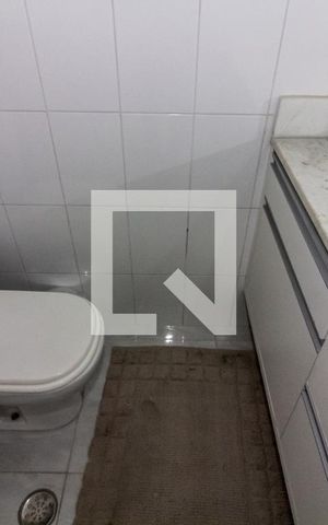 Casa de condomínio à venda com 134m², 3 quartos e 2 vagas Casa de condomínio à venda com 134m², 3 quartos e 2 vagasBanheiro da Suíte Quarto 2