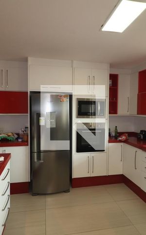 Casa à venda com 1000m², 6 quartos e 6 vagasCozinha