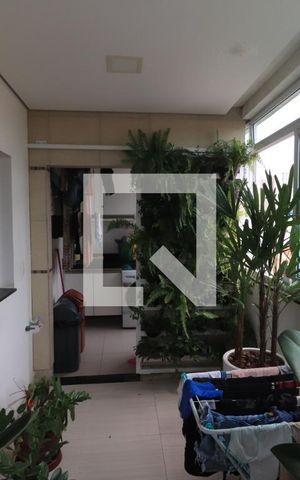 Casa à venda com 1000m², 6 quartos e 6 vagasSacada