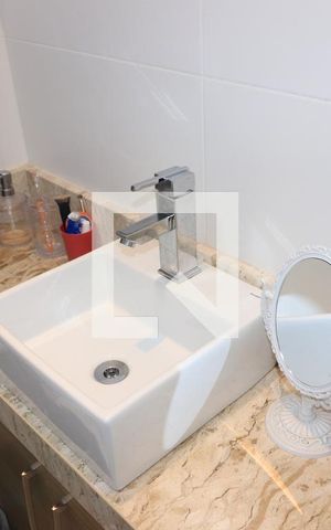 Casa à venda com 1000m², 6 quartos e 6 vagasBanheiro da Suíte 6