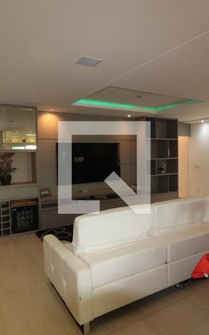 Casa à venda com 1000m², 6 quartos e 6 vagasSala de TV