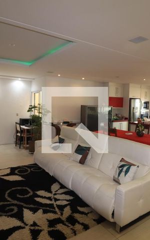 Casa à venda com 1000m², 6 quartos e 6 vagasSala de TV