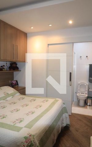 Casa à venda com 1000m², 6 quartos e 6 vagasQuarto 4 - Suíte