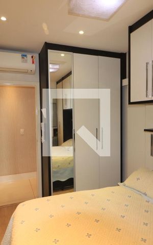 Casa à venda com 1000m², 6 quartos e 6 vagasQuarto 2 - Suíte
