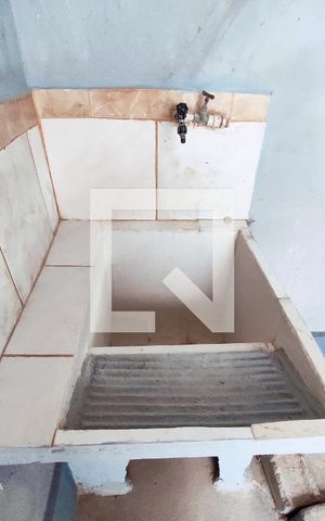 Casa para alugar com 60m², 2 quartos e sem vaga Casa para alugar com 60m², 2 quartos e sem vagaÁrea de Serviço - Tanque