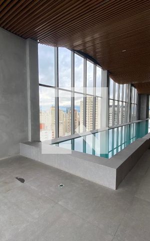 Studio à venda com 36m², 1 quarto e 1 vaga Studio à venda com 36m², 1 quarto e 1 vagaÁrea comum - Piscina