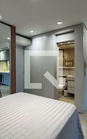 Apartamento à venda com 37m², 1 quarto e 1 vaga Apartamento à venda com 37m², 1 quarto e 1 vagaStudio