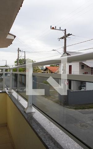 Apartamento para alugar com 60m², 2 quartos e 1 vagaSacada 
