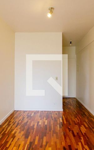 Apartamento à venda com 45m², 1 quarto e 1 vagaSala
