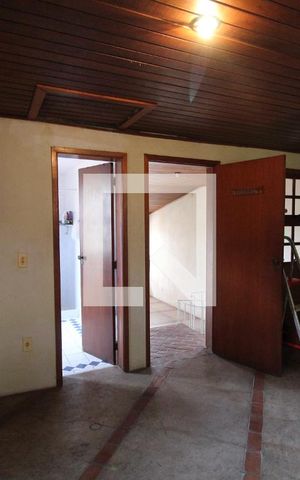 Casa à venda com 493m², 4 quartos e 5 vagasSuíte 4 - Terceiro andar