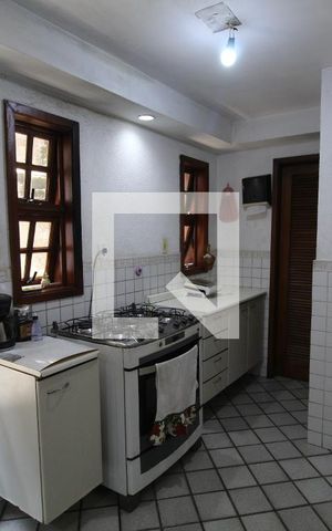 Casa à venda com 493m², 4 quartos e 5 vagasCozinha