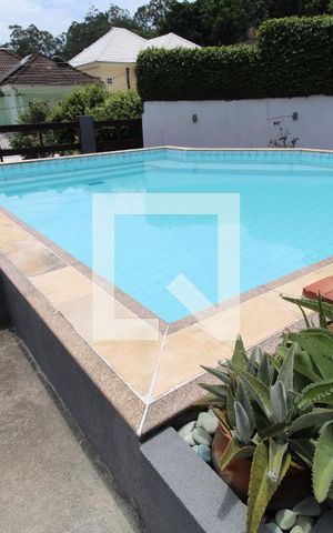 Casa à venda com 493m², 4 quartos e 5 vagasPiscina