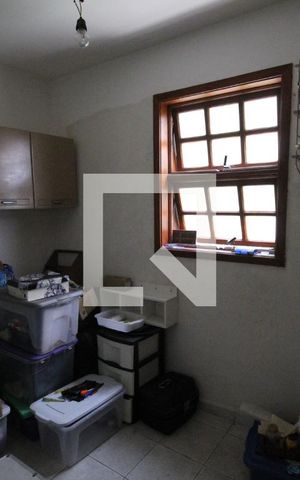 Casa à venda com 493m², 4 quartos e 5 vagasQuarto 1 - Área de serviço