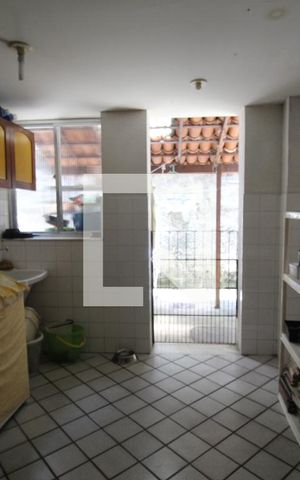 Casa à venda com 493m², 4 quartos e 5 vagasÁrea de serviço