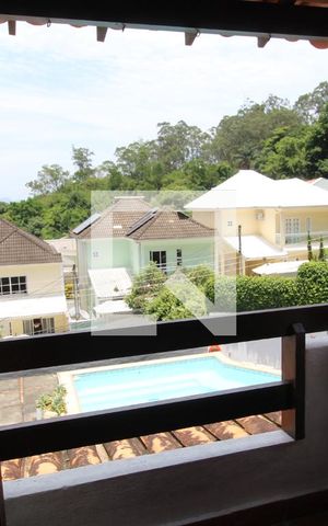 Casa à venda com 493m², 4 quartos e 5 vagasSuíte 1 - Segundo andar
