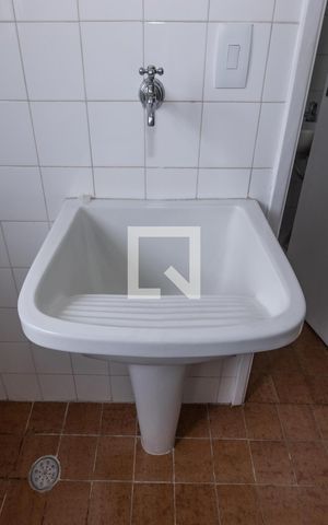 Apartamento à venda com 78m², 2 quartos e 1 vaga Apartamento à venda com 78m², 2 quartos e 1 vagaLavanderia