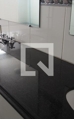 Apartamento à venda com 250m², 4 quartos e 3 vagasBanheiro do Quarto Suíte 2