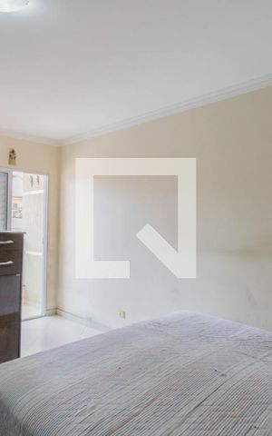 Casa à venda com 190m², 4 quartos e 4 vagas Casa à venda com 190m², 4 quartos e 4 vagasSuíte