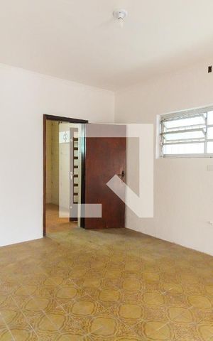 Casa à venda com 180m², 3 quartos e 2 vagas Casa à venda com 180m², 3 quartos e 2 vagasSala 2