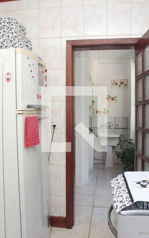 Apartamento à venda com 110m², 2 quartos e sem vagaCozinha + Área de Serviço com Despensa
