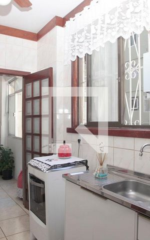 Apartamento à venda com 110m², 2 quartos e sem vagaCozinha + Área de Serviço com Despensa