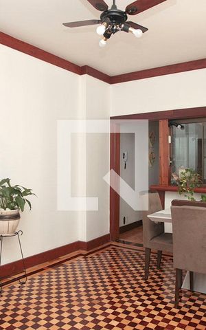 Apartamento à venda com 110m², 2 quartos e sem vagaSala
