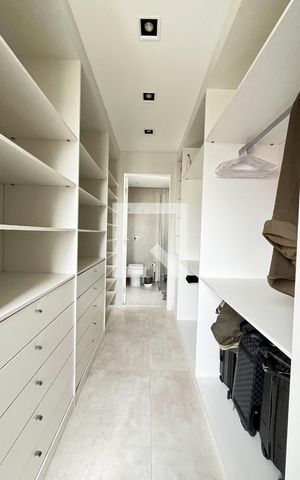 Apartamento à venda com 100m², 1 quarto e 2 vagas Apartamento à venda com 100m², 1 quarto e 2 vagasCloset da suíte