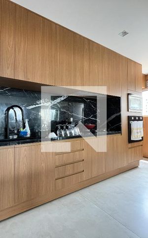 Apartamento à venda com 100m², 1 quarto e 2 vagas Apartamento à venda com 100m², 1 quarto e 2 vagasCozinha