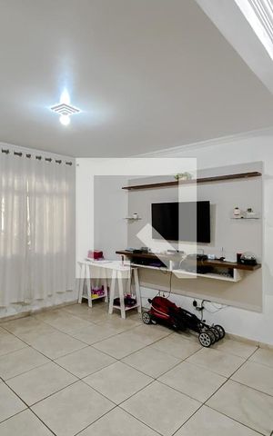 Casa à venda com 88m², 2 quartos e 1 vagaSala