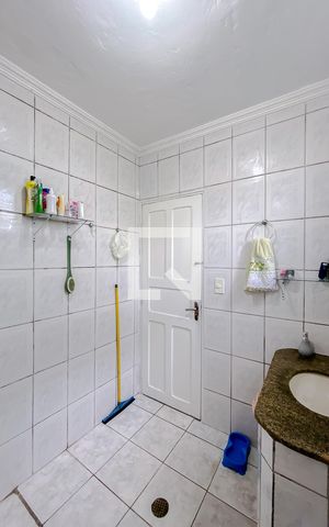 Casa à venda com 88m², 2 quartos e 1 vagaBanheiro Social