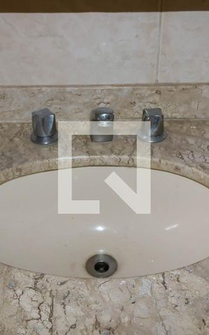 Apartamento para alugar com 70m², 2 quartos e 1 vaga Apartamento para alugar com 70m², 2 quartos e 1 vagaBanheiro