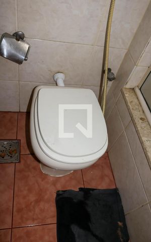 Apartamento para alugar com 70m², 2 quartos e 1 vaga Apartamento para alugar com 70m², 2 quartos e 1 vagaBanheiro