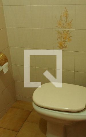 Casa à venda com 170m², 2 quartos e 4 vagasBanheiro/Lavabo