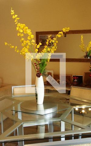 Casa à venda com 170m², 2 quartos e 4 vagasSala