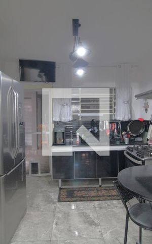 Casa à venda com 130m², 2 quartos e 2 vagasCozinha