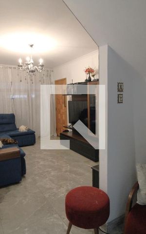 Casa à venda com 130m², 2 quartos e 2 vagasSala