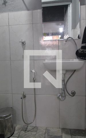 Casa à venda com 130m², 2 quartos e 2 vagasBanheiro de serviço