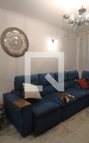 Casa à venda com 130m², 2 quartos e 2 vagasSala