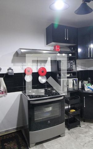 Casa à venda com 130m², 2 quartos e 2 vagasCozinha