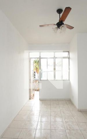 Apartamento à venda com 65m², 3 quartos e 1 vagaSala