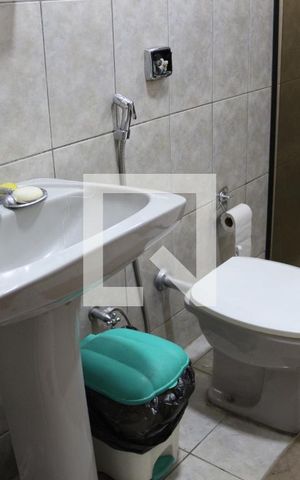Casa à venda com 173m², 3 quartos e 2 vagasBanheiro