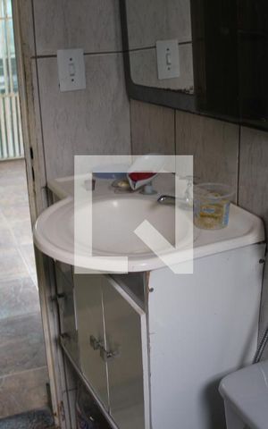 Casa à venda com 173m², 3 quartos e 2 vagasBanheiro de Serviço
