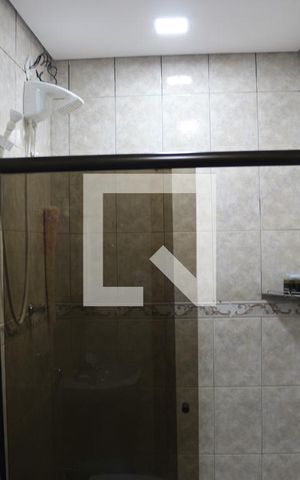 Casa à venda com 173m², 3 quartos e 2 vagasBanheiro