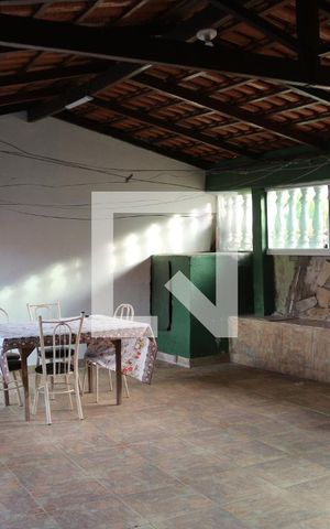 Casa à venda com 173m², 3 quartos e 2 vagasÁrea Externa