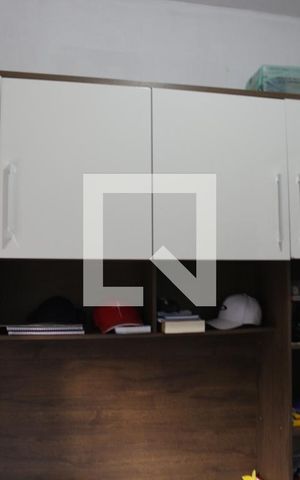 Casa à venda com 173m², 3 quartos e 2 vagasQuarto 3